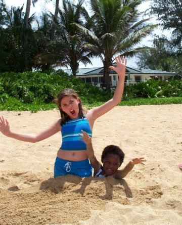 Kiah and Sofi at the beach