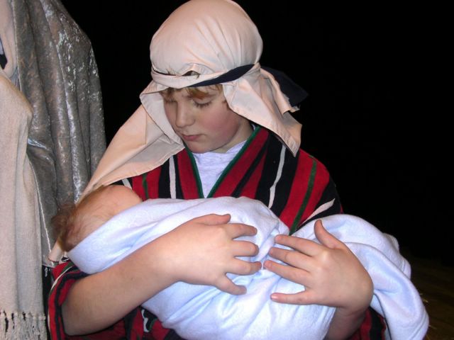 7_joseph_baby_jesusjpg