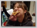 jessie eatingpizza